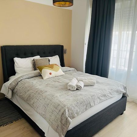 Royal Red Suite No 1, Piraeus Port Dış mekan fotoğraf